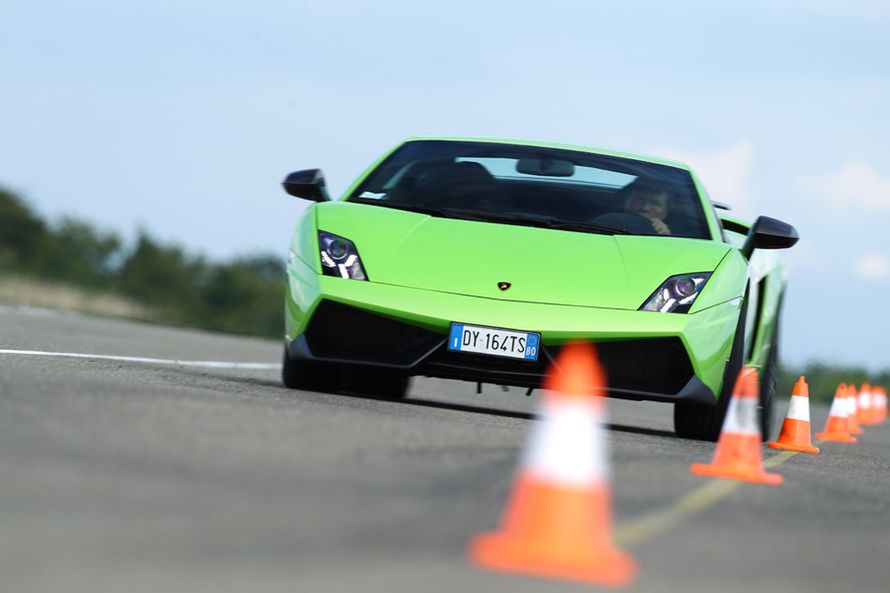 Lamborghini-Gallardo-LP-570-4-Superleggera