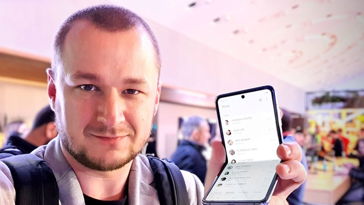 Samsung Galaxy Z Flip 3 jest tańszy od poprzedników. Co zatem z ich cenami? 1