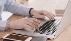 Gdzie najczęściej szukamy pracy? "Skuteczna rekrutacja wymaga dziś korzystania z wielu narzędzi"