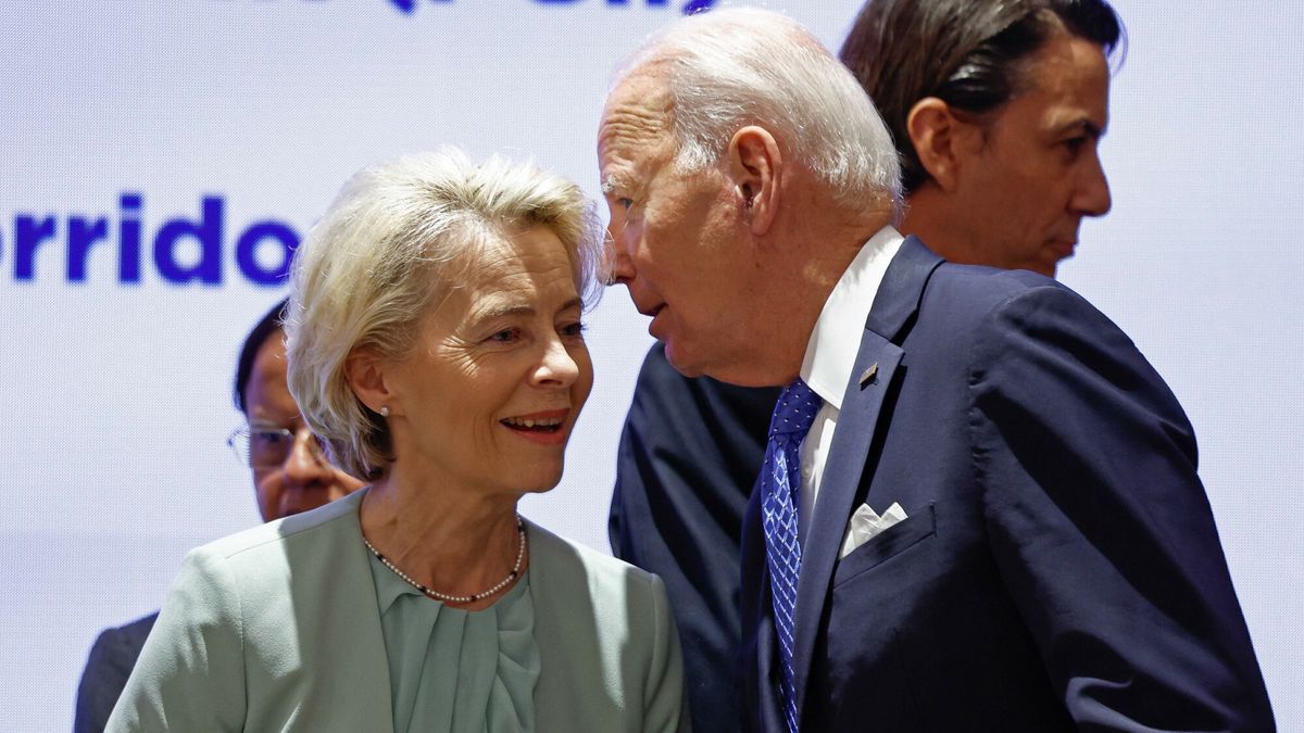 Agencja Bloomberga ujawnia kulisy spotkania Ursuli von der Leyen i Charlesa Michela z Joe Bidenem. Na zdjęciu szefowa KE i Biden na szczycie G20 we wrześniu 2023 r.