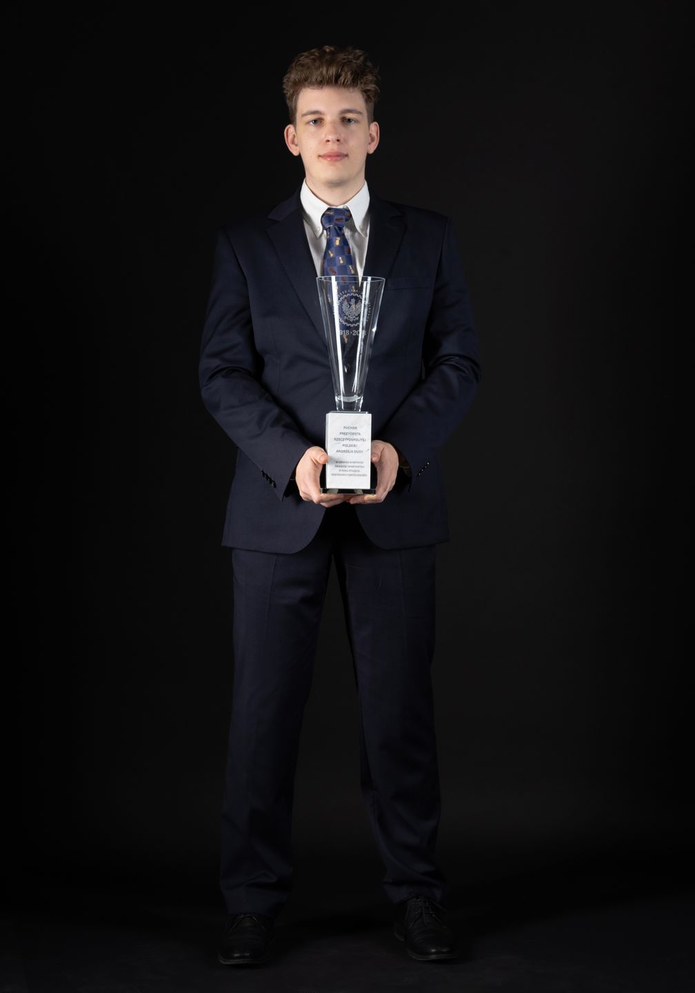 Arcymistrz Jan-Krzysztof Duda z jednym z najważniejszych wyróżnień – Pucharem Prezydenta Rzeczpospolitej Polskiej, fot. archiwum prywatne.