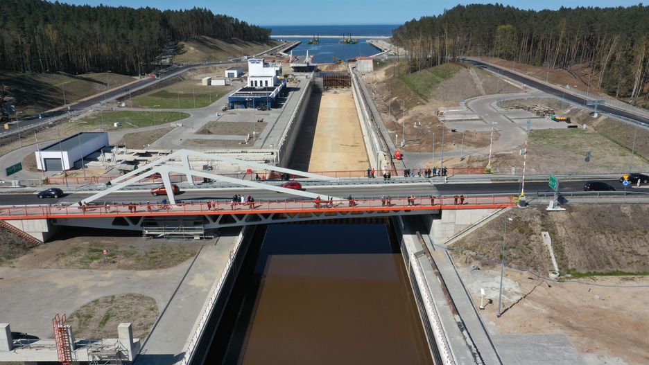 Nowy Swiat gm. Sztutowo, 02.05.2022 r. Budowa kanalu zeglugowego laczacego Zatoke Gdanska z Zalewem Wislanym.