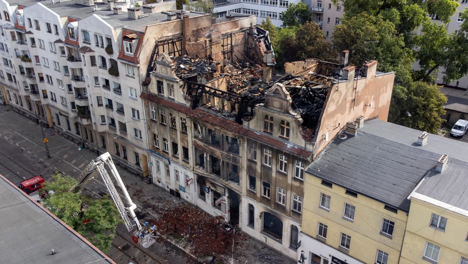 Kamienica przy ul. Kraszewskiego w Poznaniu po pożarze