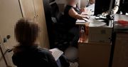 Warszawa: Wystawiła cenne przedmioty na sprzedaż. Szybko pojawili się policjanci