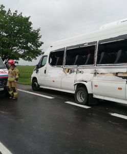 Braszowice. Groźny wypadek busa. W środku dzieci