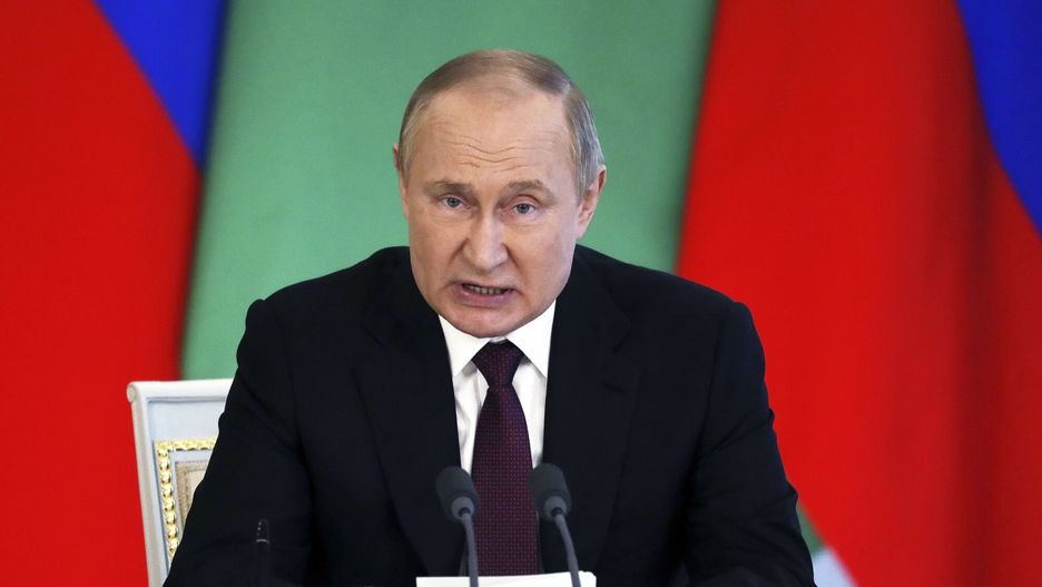 arch51Russian President Vladimir Putin attends a joint press conference with President of Turkmenistan Serdar Berdimuhamedow following their meeting in Moscow, Russia, June 10, 2022. The Turkmen president is on official visit in Moscow. (Yuri Kochetkov/Pool Photo via AP)POOL EPA