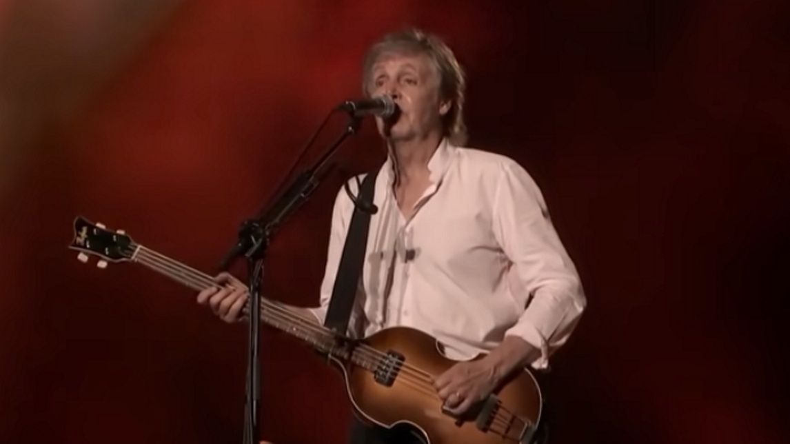 Legenda Beatlesów Paul McCartney zapowiedział, że zaszczepi się na COVID-19. 