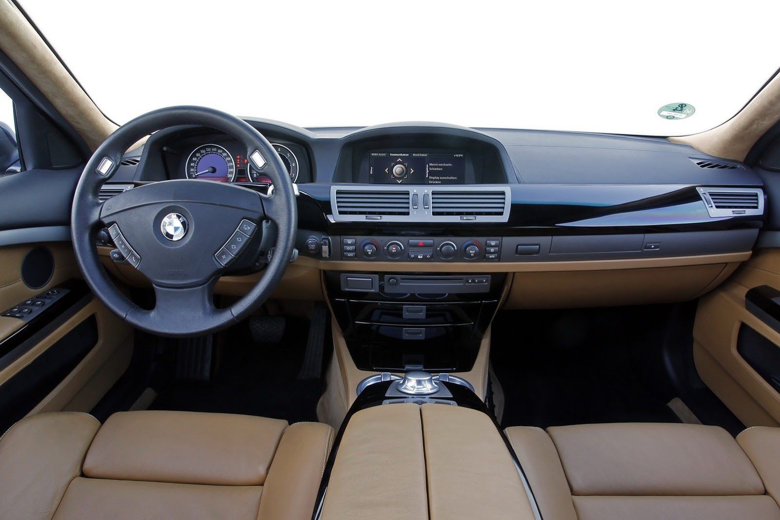 BMW Serii 7 V12