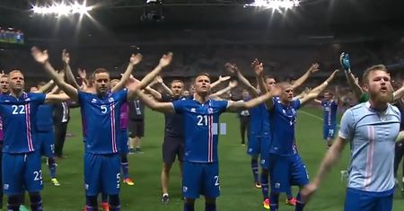 Islandczycy świętują na boisku zwycięstwo z Anglią!
