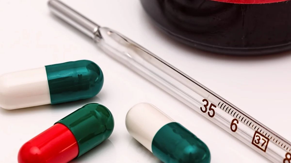 Ponieważ Andrographis paniculata ma bardzo szerokie spektrum działania, stosowana jest w trakcie leczenia bólu gardła, zatok, przeziębienia, a także w celu zapobiegania chorobom serca i cukrzycy. 