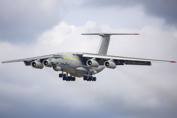 Ukraiński samolot wleciał do Polski. Transportowiec wylądował w Dęblinie