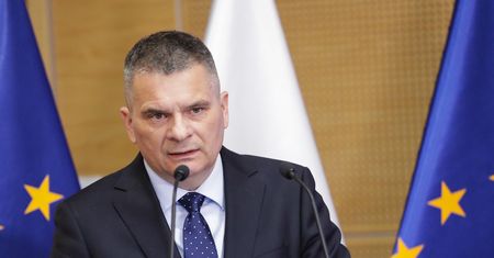 Decyzja Korneluka. Dziesięciu śledczych odwołanych z Prokuratury Krajowej