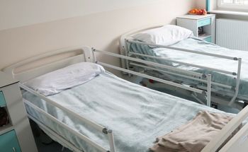 Media: Śledczy w wojskowym szpitalu. Kierowniczka laboratorium z zarzutami