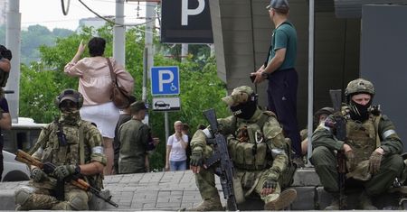 Żołnierz Putina otwarcie przyznał się do wspierania wagnerowców. "Niech idą na Kreml"