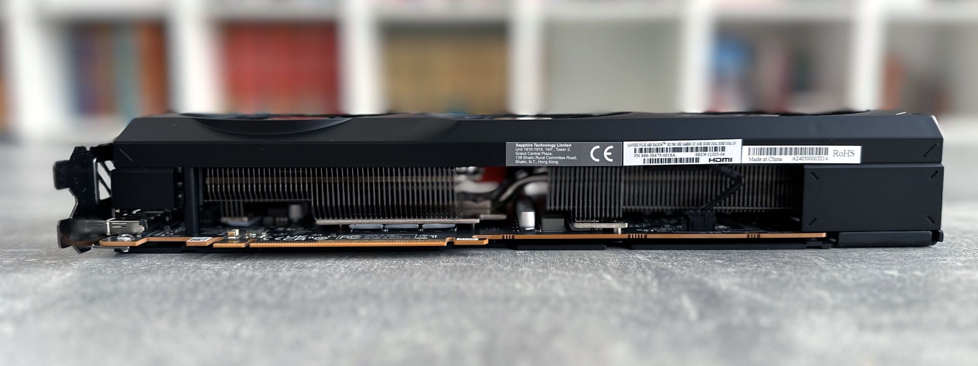 Sapphire Radeon RX 7900 GRE Pulse - od spodu