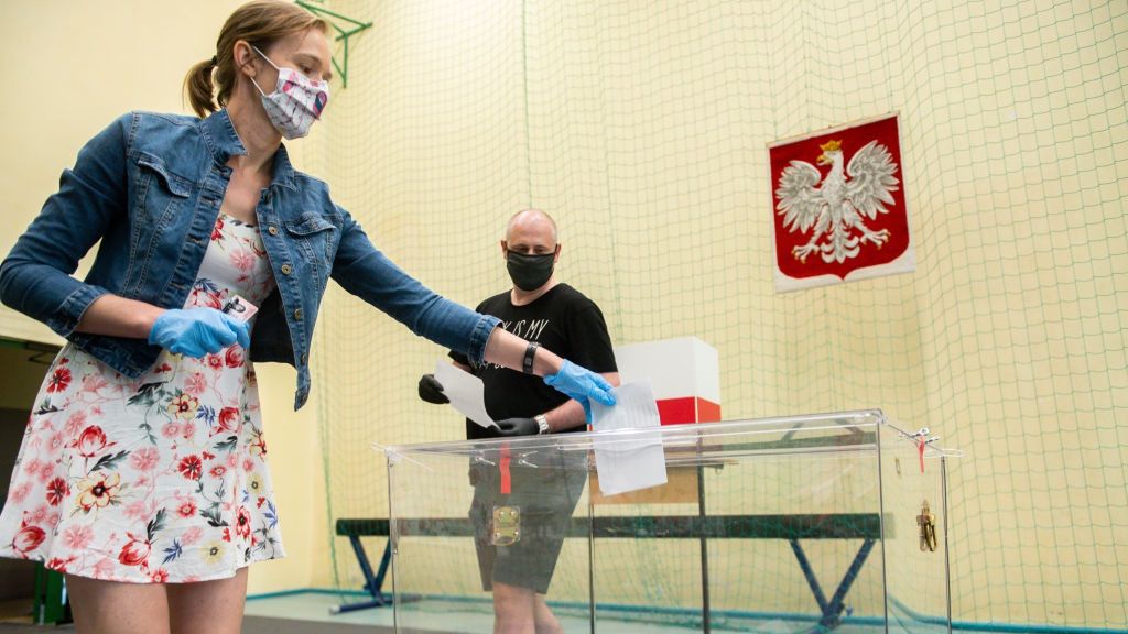 Kiedy wyniki sondażu late poll?