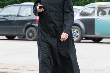 Podkarpacie. Ksiądz miał molestować ministranta. Sprawa wraca na wokandę