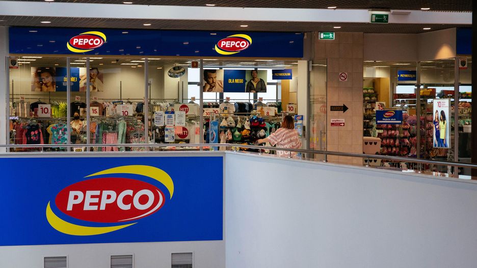 Sukienka z nowej gazetki Pepco robi wrażenie