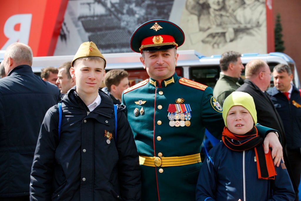 Victory Day Military Parade In MoscowMOSCOW, RUSSIA - MAY 09: A veteran poses for a photo during the Victory Day military parade at Red Square on May 9, 2022 in Moscow, Russia. (Photo by Tian Bing/China News Service via Getty Images)China News Servicemoscow, v day, great patriotic war, soldier, memorialize