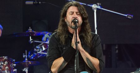 Dave Grohl zdradził żonę i ma DZIECKO Z KOCHANKĄ. Teraz błaga rodzinę o przebaczenie