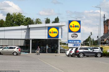 Nowy system na parkingach Lidla. Oto na czym polega