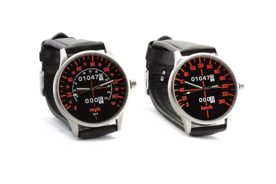Zegarek jak prędkościomierz Hondy CBX1000