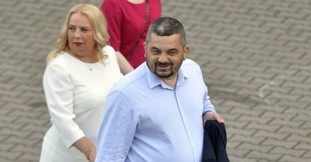 Żona posła PiS musiała odejść z Orlenu. Wciąż zarabia w publicznych spółkach
