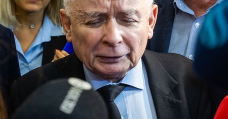 6 godzin pokazało prawdziwą twarz Kaczyńskiego. Nie wytrzymuje starcia z pytaniami [OPINIA]