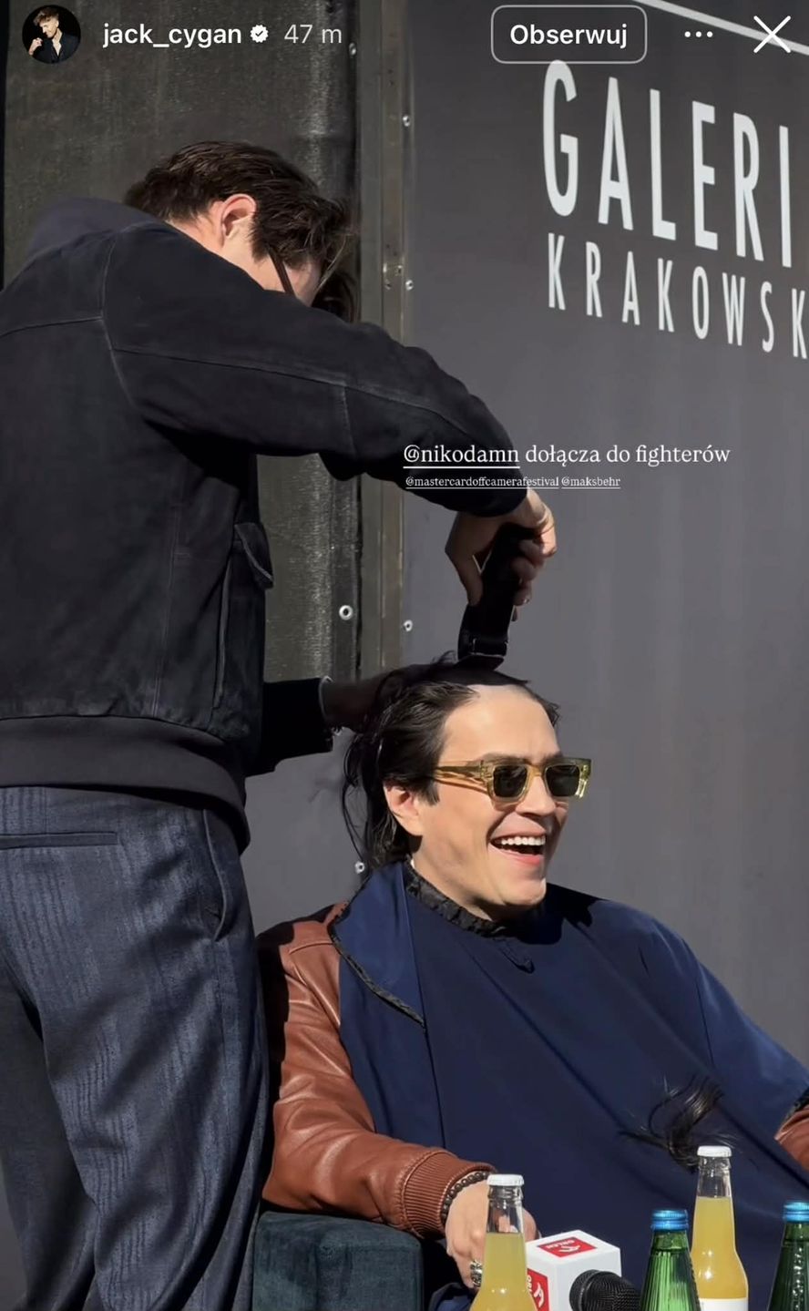 Nikodem Rozbicki ogolił się na łyso