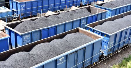 Ponad 1 bilion zł Polska wydała na import ropy, węgla i gazu. Głównym dostawcą jest Rosja