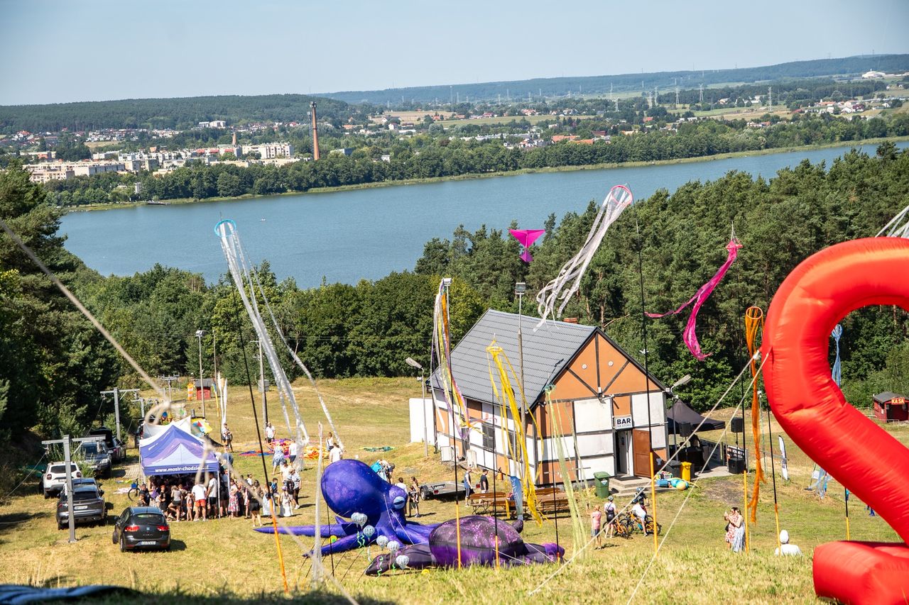Uczestnicy III Festiwalu Latawców w Chodzieży