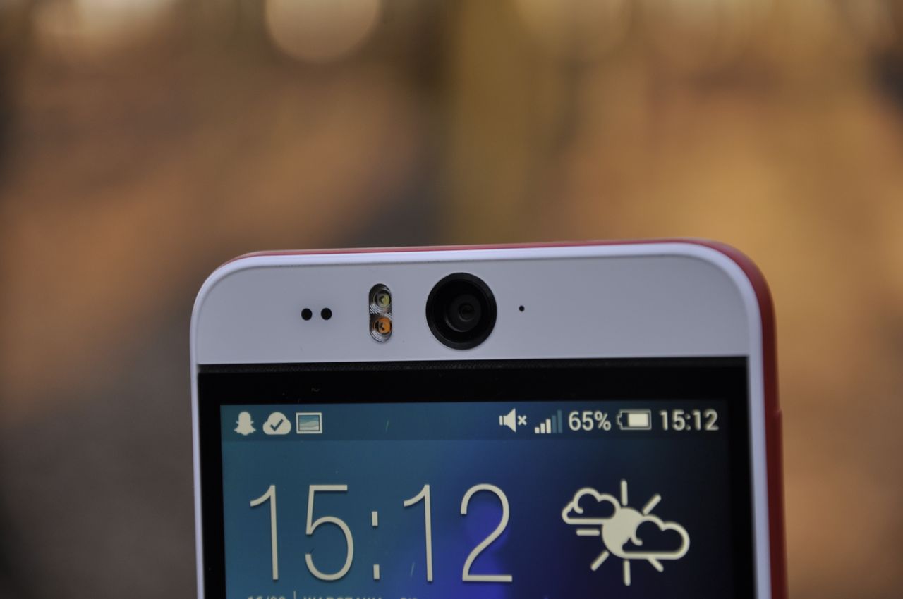 HTC Desire Eye - test i recenzja smartfona dla miłośników selfie