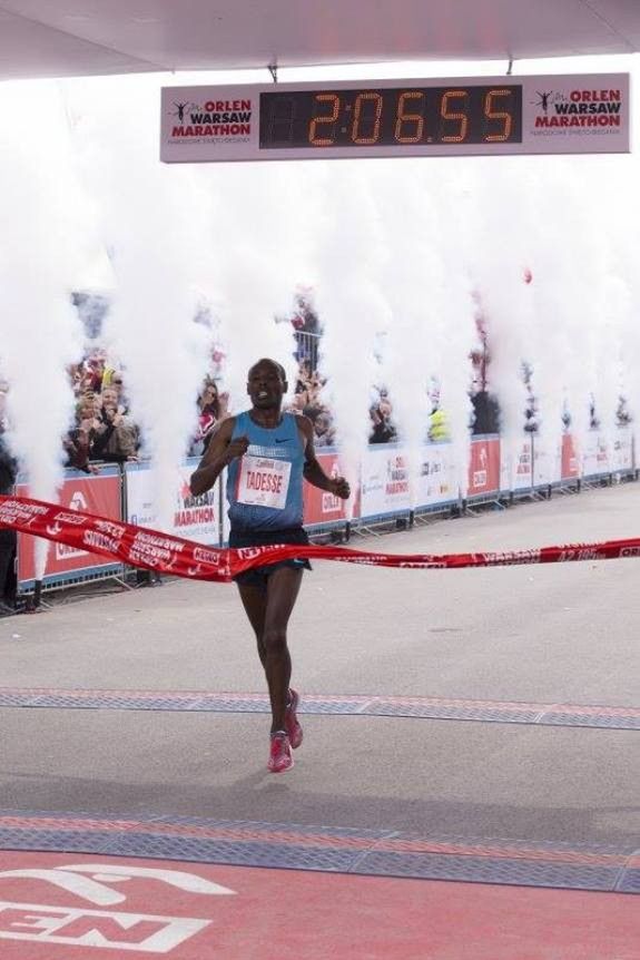 Tola Tadesse z Etiopii zwyciezcą Orlen Warsaw Marathon