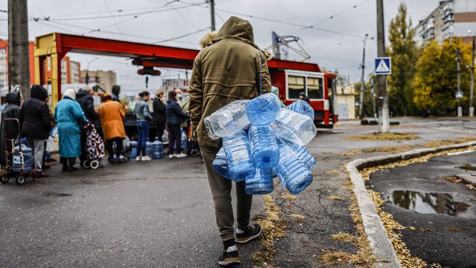 Barbarzyńskie działania Rosjan. Celowo pozbawili ludzi wody 