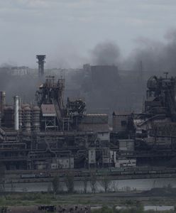 Wojna w Ukrainie. Pułk Azow wciąż walczy. "Nadal wypierają wroga" [RELACJA NA ŻYWO]