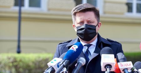 Zmniejszone dostawy szczepionek do Polski. Będą opóźnienia szczepień powszechnych