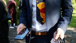 Zakaz smartfonów w szkole? Zapytali o zdanie Polaków