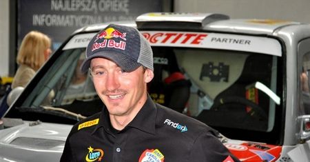 Adam Małysz zmienia samochód na rajd Dakar 2012