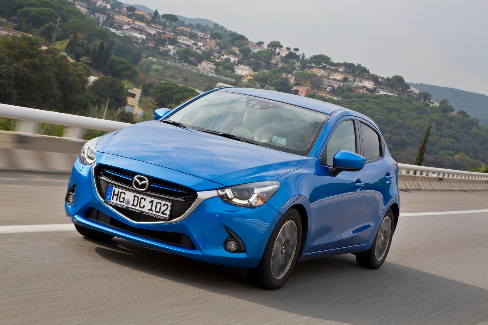 Europejska Mazda 2 – obszerna galeria zdjęć 88
