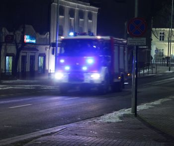 Wałbrzych: Nocny pożar przy dworcu kolejowym. Płonęło poddasze przy ul. Dworcowej