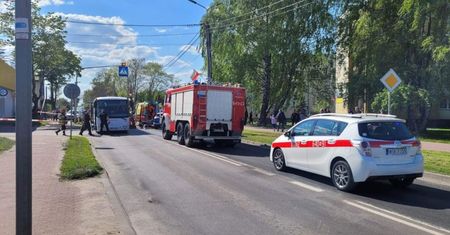 Tragedia na pasach. Autobus potrącił trzy osoby. Nie żyje dziecko