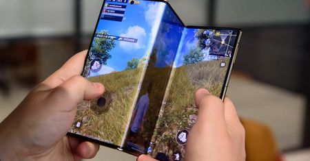 Huawei zmienia koncepcję składanych smartfonów. Historia lubi się powtarzać