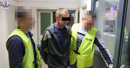 Kopali go i szarpali. Chcieli ukraść pieniądze z ubezpieczenia
