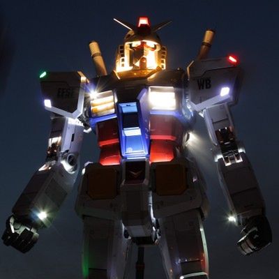 Gigantyczny Gundam aktywowany (wideo) 1