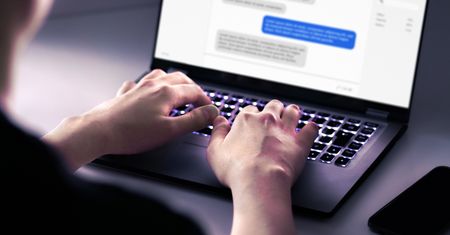 Uważaj na takie maile. Podszywają się pod rządowy portal