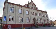 Włamanie do szkoły podstawowej w Wielkopolsce. Policja szuka sprawcy