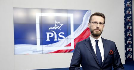 Lockdown w Polsce. Ważny polityk PiS przyznaje: możliwy stan nadzwyczajny