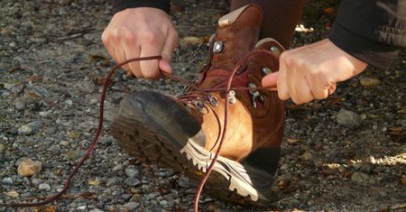 Buty trekkingowe - jakie wybrać jesienią i zimą?