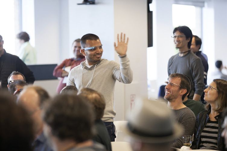 Google Glass zyskują nowe funkcje. Chyba wiem, co nas czeka... 2