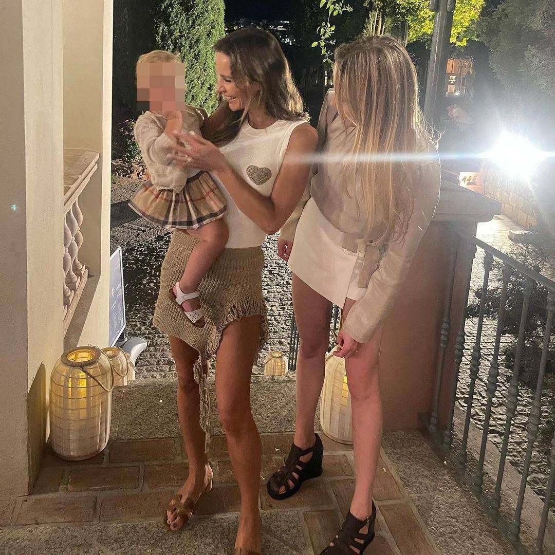 Sara Mannei na wczasach z bliskimi